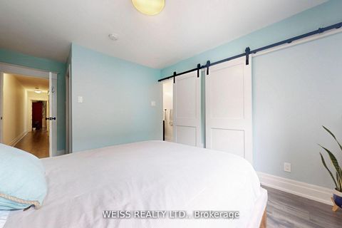 Photo 20 at 758 Richmond Street W, Niagara, Toronto