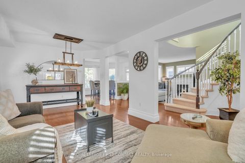 Photo 3 at 1328 Vincent Crescent, Alcona, Innisfil