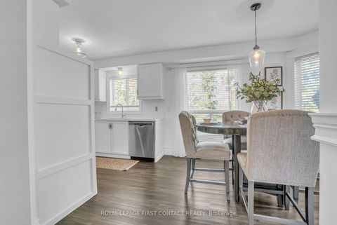 Photo 13 at 1328 Vincent Crescent, Alcona, Innisfil