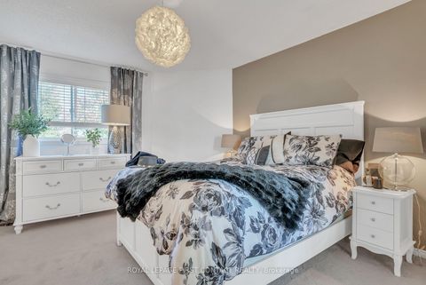 Photo 18 at 1328 Vincent Crescent, Alcona, Innisfil