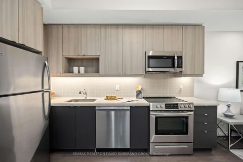 Photo 11 at 202 - 1120 Briar Hill Avenue, Belgravia, Toronto