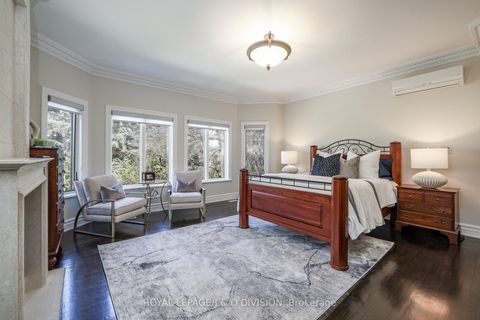 Photo 16 at 82 Munro Boulevard, Windfields, Toronto