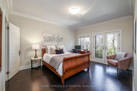 Photo 18 at 82 Munro Boulevard, Windfields, Toronto