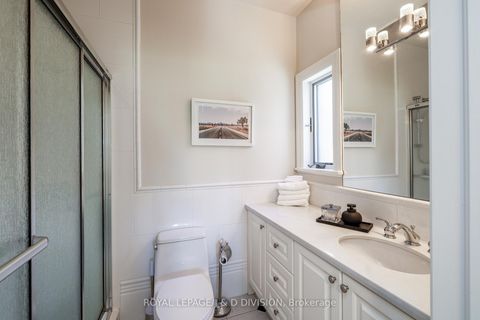 Photo 21 at 82 Munro Boulevard, Windfields, Toronto