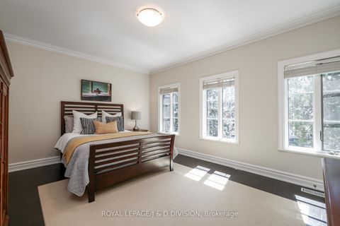 Photo 26 at 82 Munro Boulevard, Windfields, Toronto