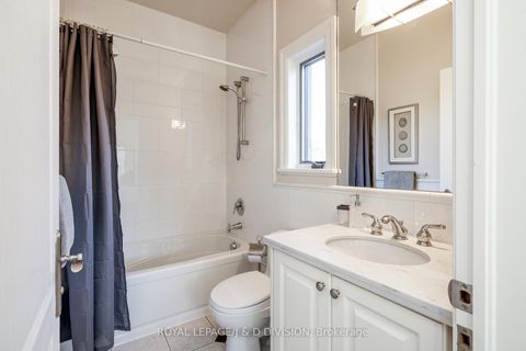 Photo 27 at 82 Munro Boulevard, Windfields, Toronto