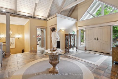 Photo 5 at 6 Country Heights Drive, Rural Richmond Hill, Richmond Hill