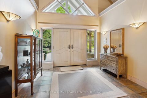 Photo 6 at 6 Country Heights Drive, Rural Richmond Hill, Richmond Hill