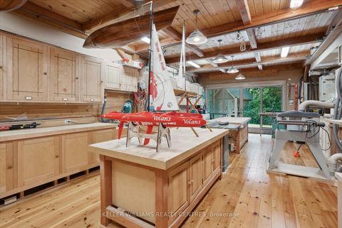 Photo 39 at 6 Country Heights Drive, Rural Richmond Hill, Richmond Hill