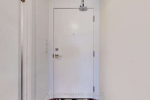 Photo 4 at 3610 - 14 York Street, Waterfront Communities C1, Toronto