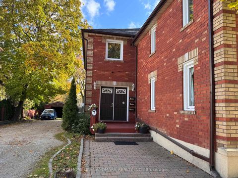 Photo 2 at 7 Windal Avenue, Weston, Toronto