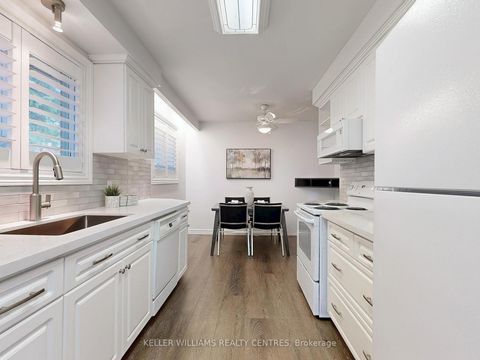 Photo 5 at 814 Arnold Crescent, College Manor, Newmarket