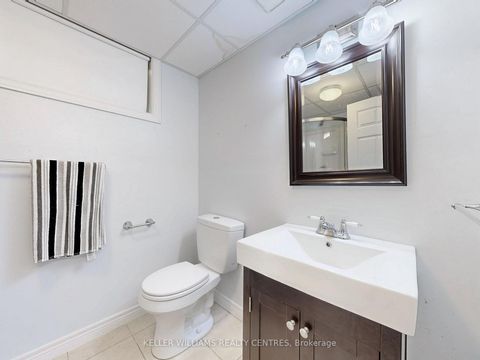 Photo 17 at 814 Arnold Crescent, College Manor, Newmarket