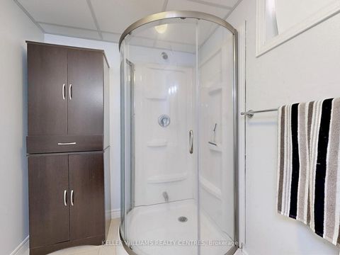 Photo 18 at 814 Arnold Crescent, College Manor, Newmarket