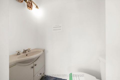 Photo 17 at 43 Perry Street, Queen's Park, Barrie