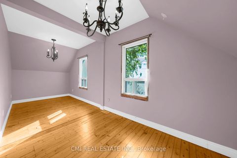 Photo 22 at 43 Perry Street, Queen's Park, Barrie