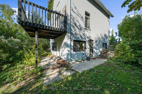 Photo 39 at 43 Perry Street, Queen's Park, Barrie