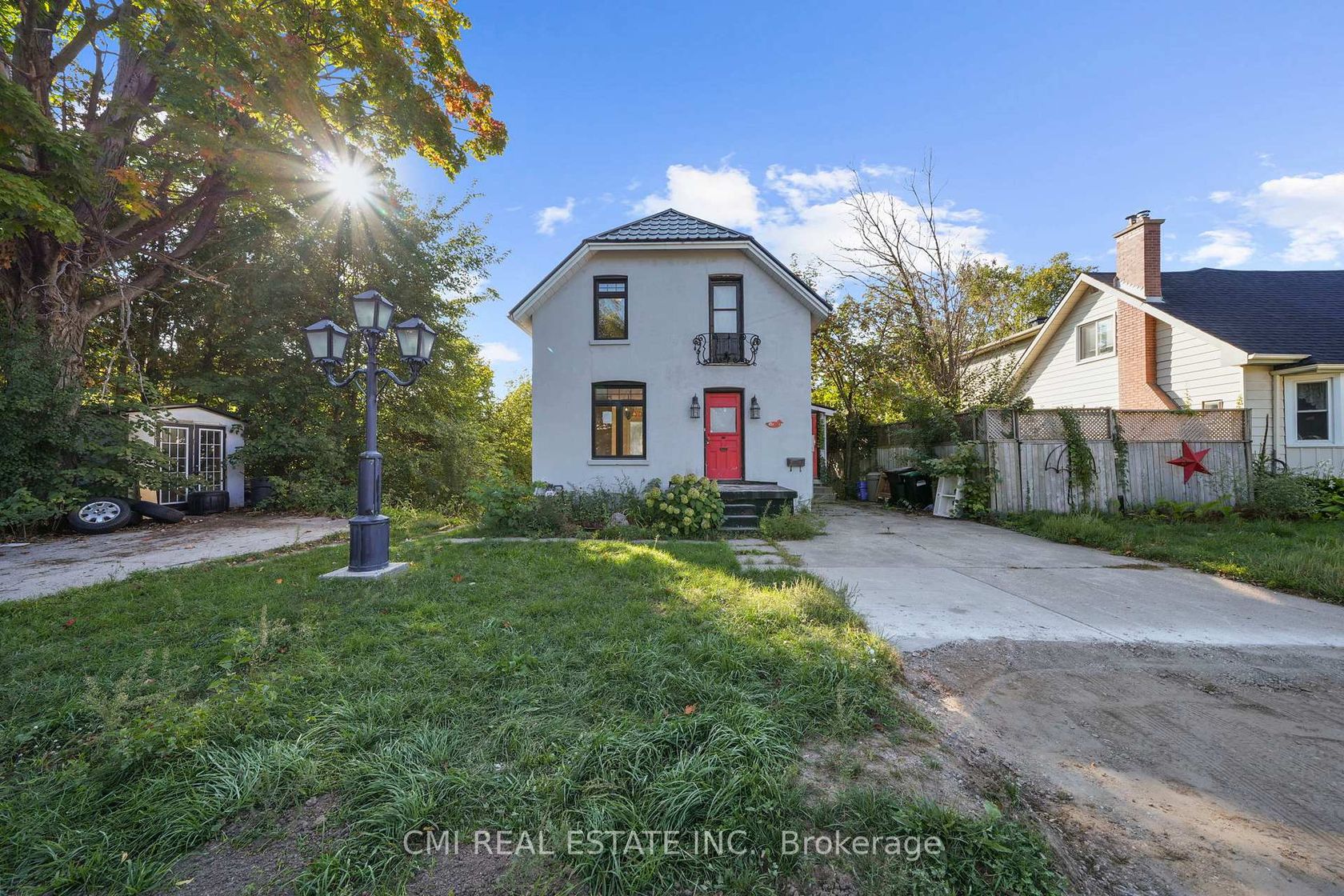 43 Perry Street, Queen