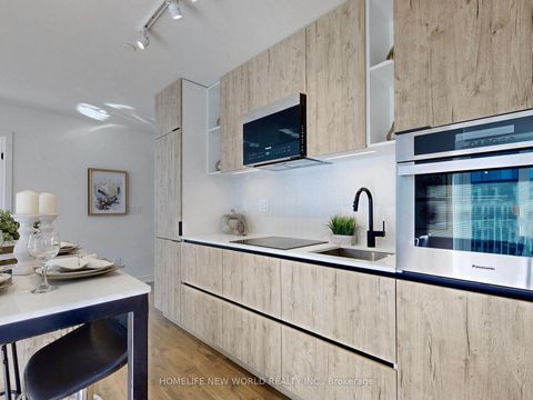 Photo 5 at LPH03 - 2 Augusta Avenue, Waterfront Communities C1, Toronto