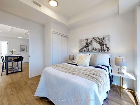 Photo 13 at LPH03 - 2 Augusta Avenue, Waterfront Communities C1, Toronto