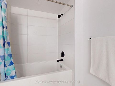 Photo 16 at LPH03 - 2 Augusta Avenue, Waterfront Communities C1, Toronto