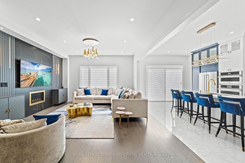 Photo 7 at 144 Pine Hill Crescent, Aurora Estates, Aurora