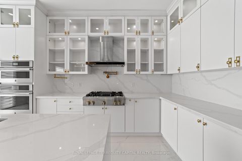 Photo 13 at 144 Pine Hill Crescent, Aurora Estates, Aurora