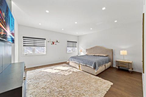 Photo 18 at 144 Pine Hill Crescent, Aurora Estates, Aurora