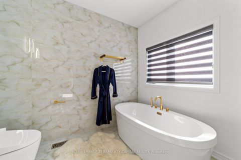 Photo 22 at 144 Pine Hill Crescent, Aurora Estates, Aurora