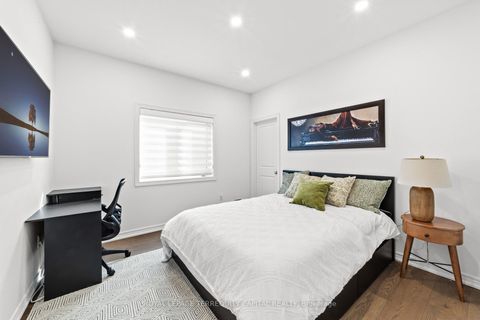 Photo 26 at 144 Pine Hill Crescent, Aurora Estates, Aurora