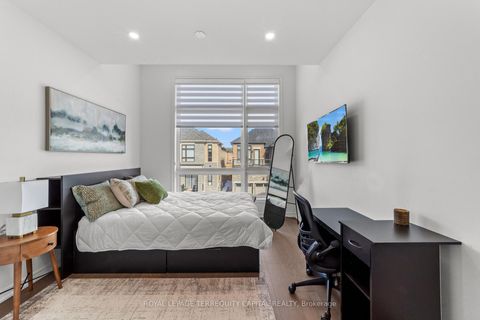 Photo 30 at 144 Pine Hill Crescent, Aurora Estates, Aurora