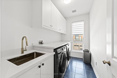 Photo 33 at 144 Pine Hill Crescent, Aurora Estates, Aurora