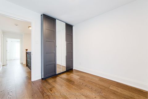 Photo 22 at 27 Poplar Crescent, Aurora Highlands, Aurora