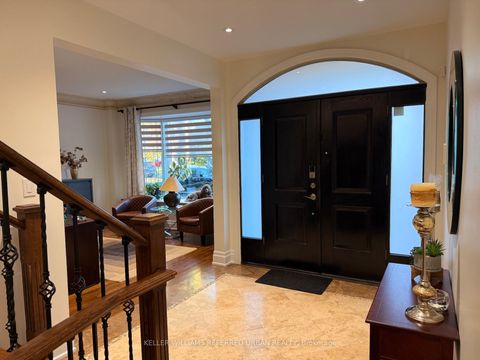 Photo 4 at 72 Laurel Avenue, City Centre West, Toronto