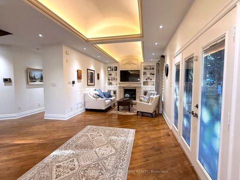 Photo 7 at 72 Laurel Avenue, City Centre West, Toronto