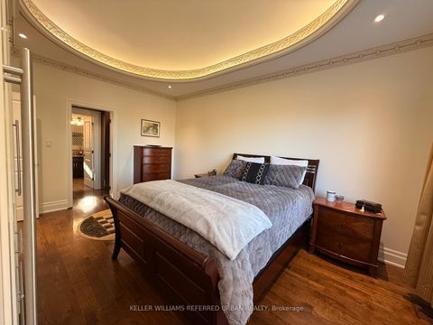 Photo 24 at 72 Laurel Avenue, City Centre West, Toronto