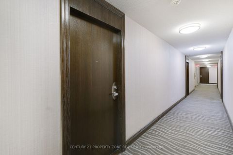 Photo 2 at 527 - 25 Lower Simcoe Street, Waterfront Communities C1, Toronto