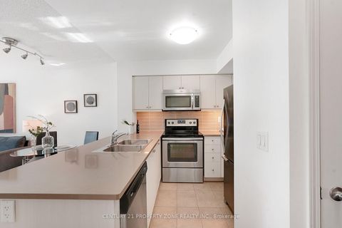 Photo 9 at 527 - 25 Lower Simcoe Street, Waterfront Communities C1, Toronto