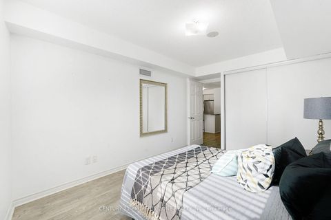 Photo 15 at 527 - 25 Lower Simcoe Street, Waterfront Communities C1, Toronto
