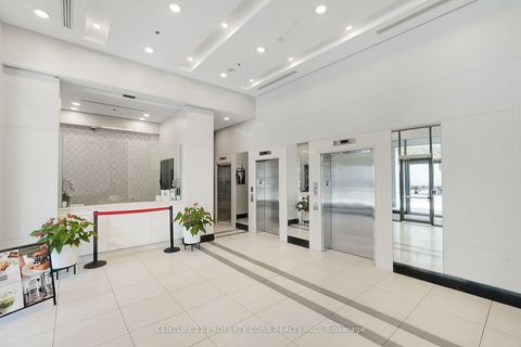 Photo 22 at 527 - 25 Lower Simcoe Street, Waterfront Communities C1, Toronto