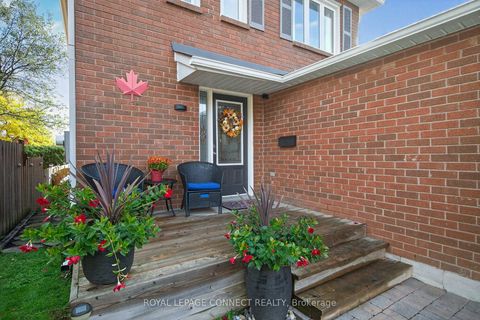 Photo 3 at 22 Crawford Rose Drive, Aurora Heights, Aurora