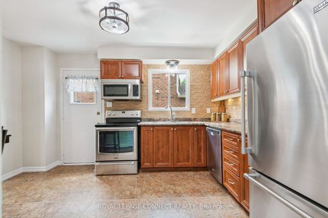 Photo 6 at 22 Crawford Rose Drive, Aurora Heights, Aurora