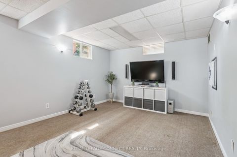 Photo 30 at 22 Crawford Rose Drive, Aurora Heights, Aurora