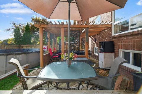 Photo 38 at 22 Crawford Rose Drive, Aurora Heights, Aurora