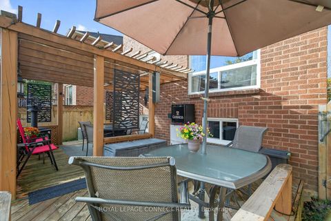 Photo 39 at 22 Crawford Rose Drive, Aurora Heights, Aurora