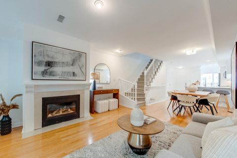 Photo 15 at 15 - 151 Merton Street, Mount Pleasant West, Toronto