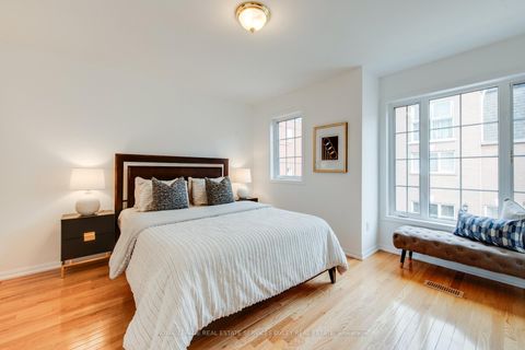 Photo 18 at 15 - 151 Merton Street, Mount Pleasant West, Toronto