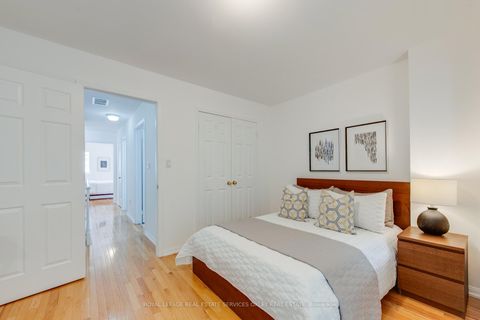 Photo 21 at 15 - 151 Merton Street, Mount Pleasant West, Toronto