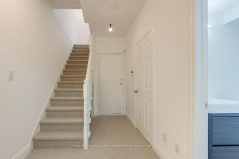 Photo 32 at 15 - 151 Merton Street, Mount Pleasant West, Toronto