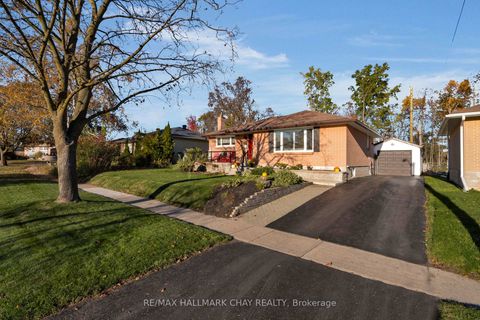 Photo 1 at 15 Bothwell Crescent, Wellington, Barrie